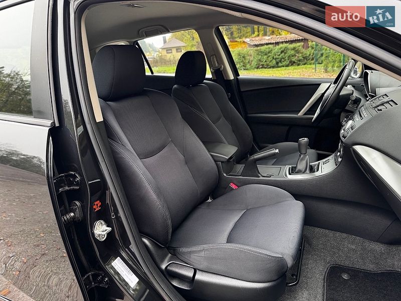 Хэтчбек Mazda 3 2010 в Виннице