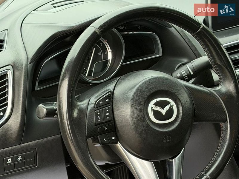 Седан Mazda 3 2013 в Черкассах