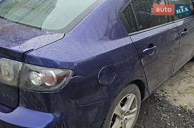 Седан Mazda 3 2005 в Буче