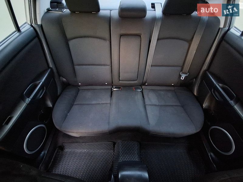 Седан Mazda 3 2006 в Одессе