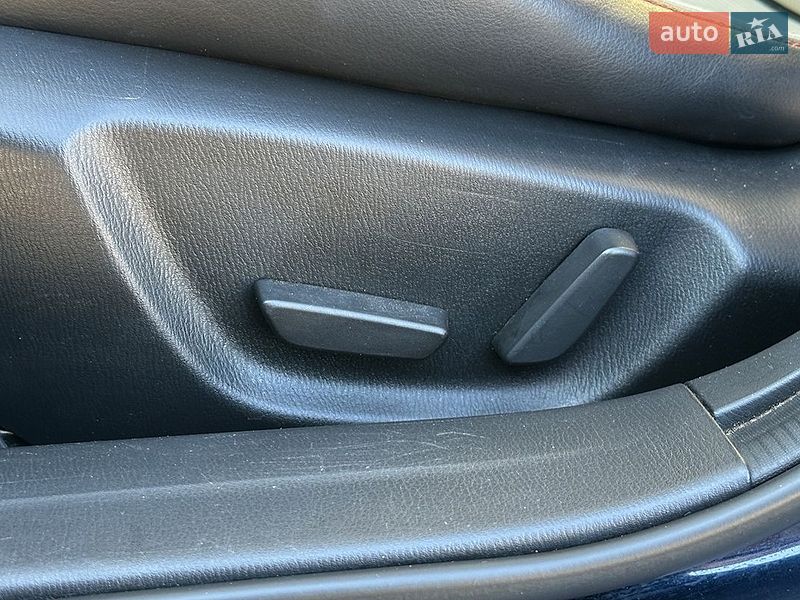 Седан Mazda 3 2014 в Івано-Франківську