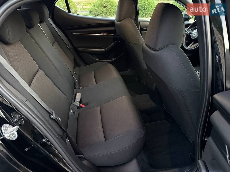 Хетчбек Mazda 3 2024 в Дніпрі