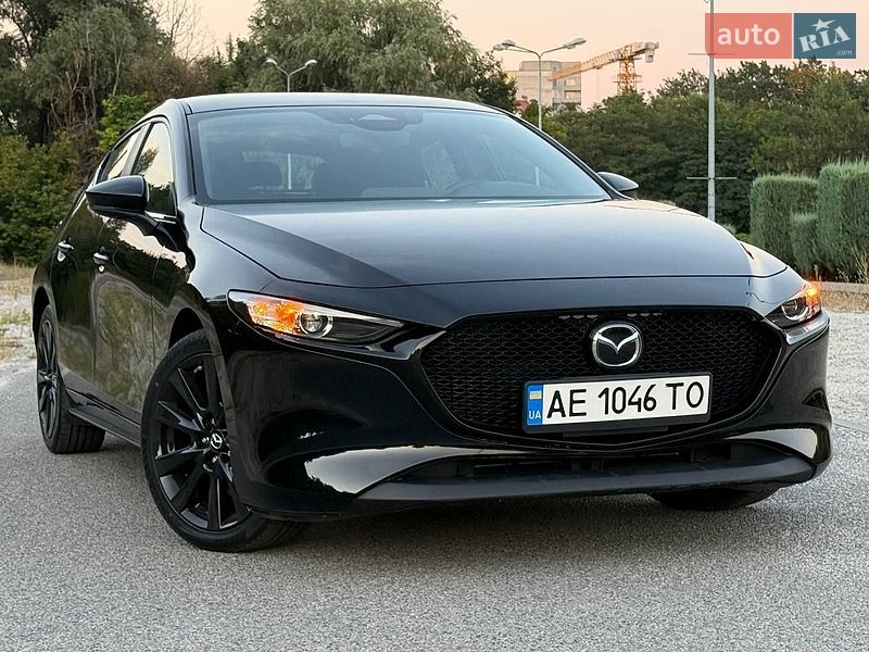Хетчбек Mazda 3 2024 в Дніпрі