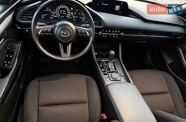 Хетчбек Mazda 3 2024 в Дніпрі