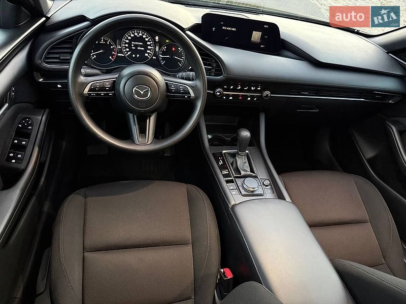 Хетчбек Mazda 3 2024 в Дніпрі