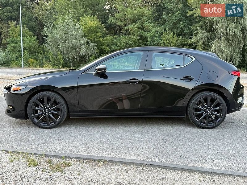 Хетчбек Mazda 3 2024 в Дніпрі