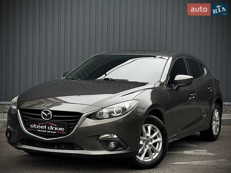 Хетчбек Mazda 3 2015 в Миколаєві