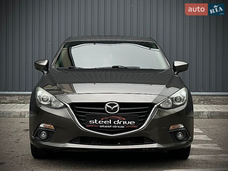 Хетчбек Mazda 3 2015 в Миколаєві
