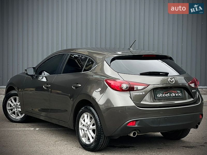 Хетчбек Mazda 3 2015 в Миколаєві