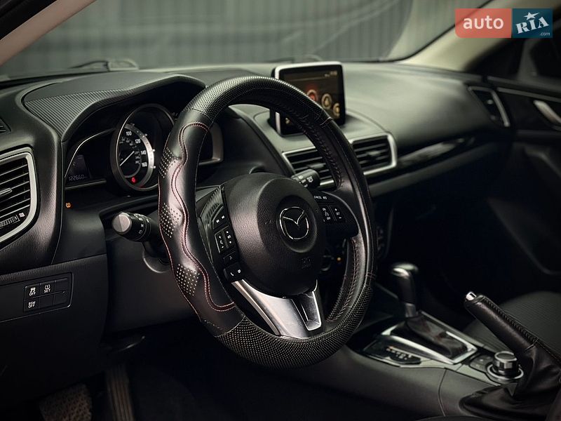 Хетчбек Mazda 3 2015 в Миколаєві