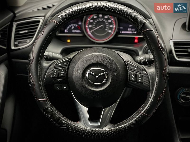 Хетчбек Mazda 3 2015 в Миколаєві