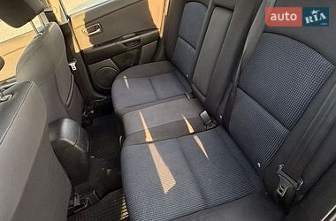 Седан Mazda 3 2005 в Чернівцях
