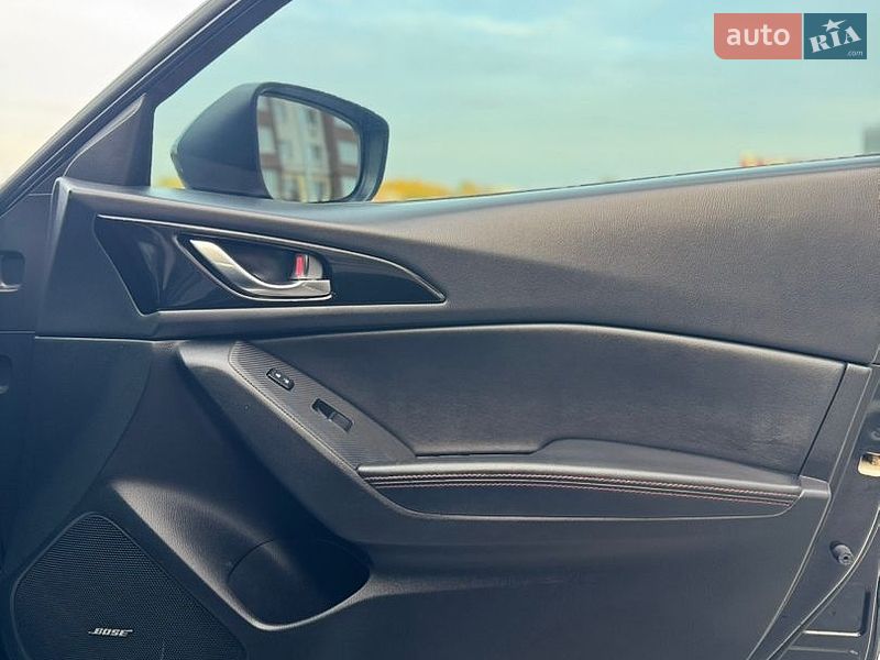 Хетчбек Mazda 3 2014 в Дніпрі
