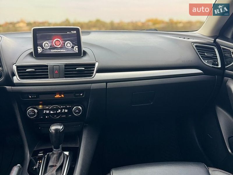 Хетчбек Mazda 3 2014 в Дніпрі