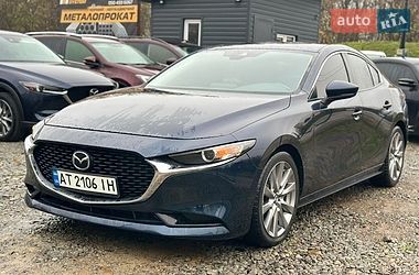 Седан Mazda 3 2019 в Ивано-Франковске