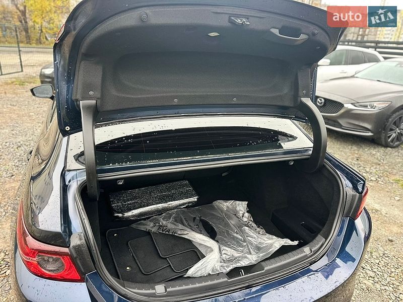 Седан Mazda 3 2019 в Ивано-Франковске