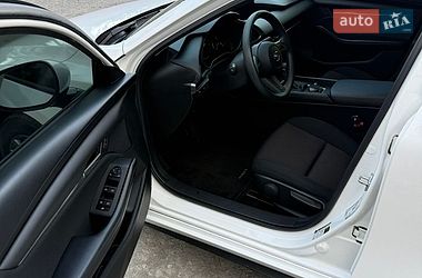 Седан Mazda 3 2023 в Києві