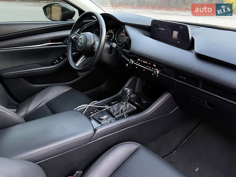 Седан Mazda 3 2024 в Днепре фото 22 Седан Mazda 3 2024 в Днепре