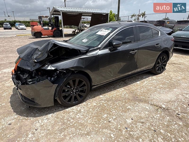 Седан Mazda 3 2025 в Полтаве