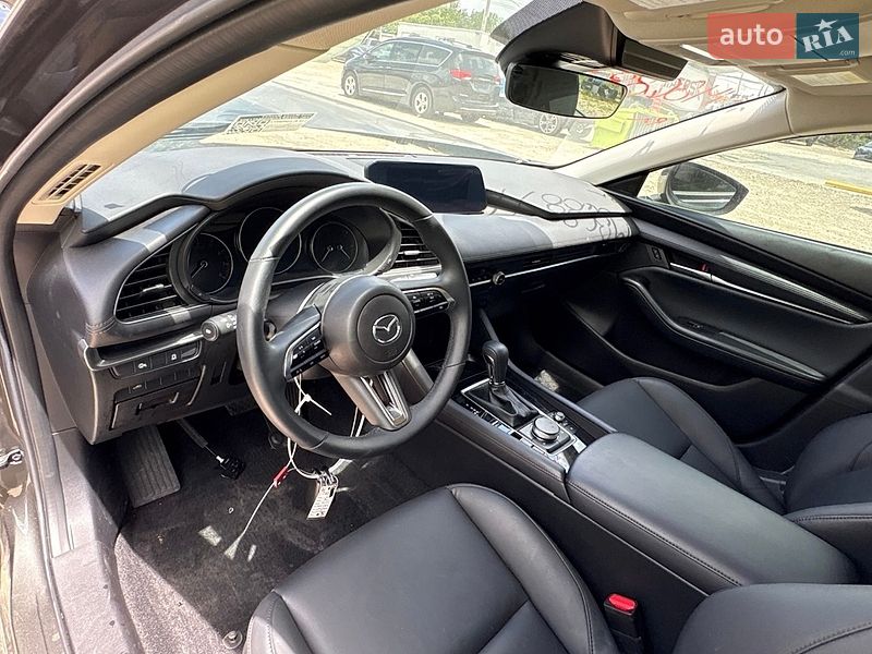 Седан Mazda 3 2025 в Полтаве