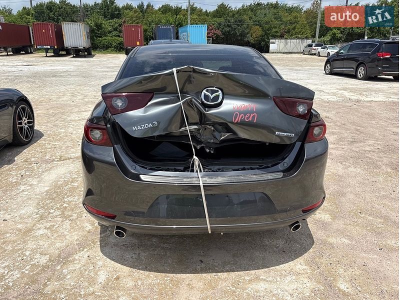 Седан Mazda 3 2025 в Полтаве