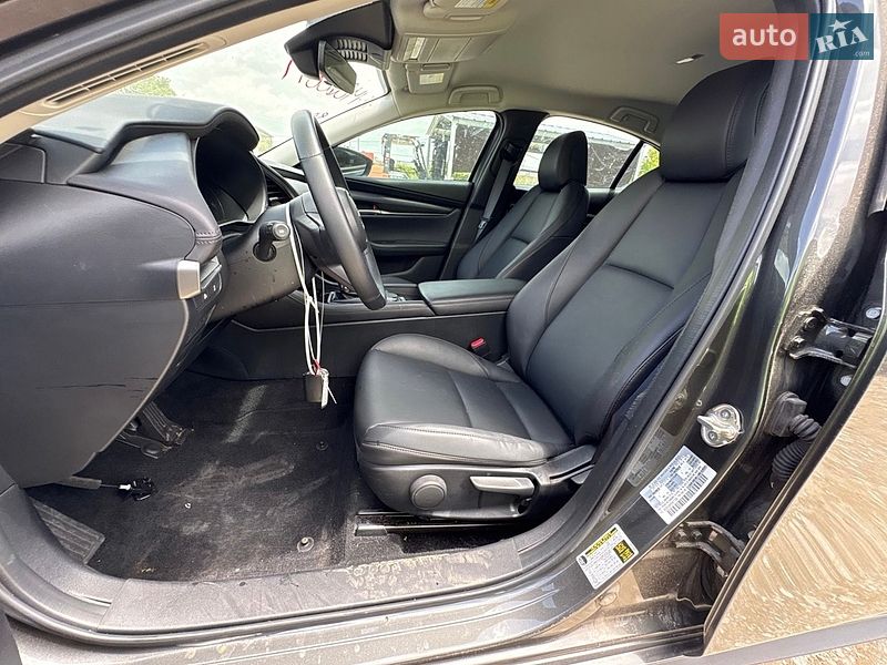 Седан Mazda 3 2025 в Полтаве