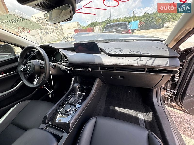 Седан Mazda 3 2025 в Полтаве