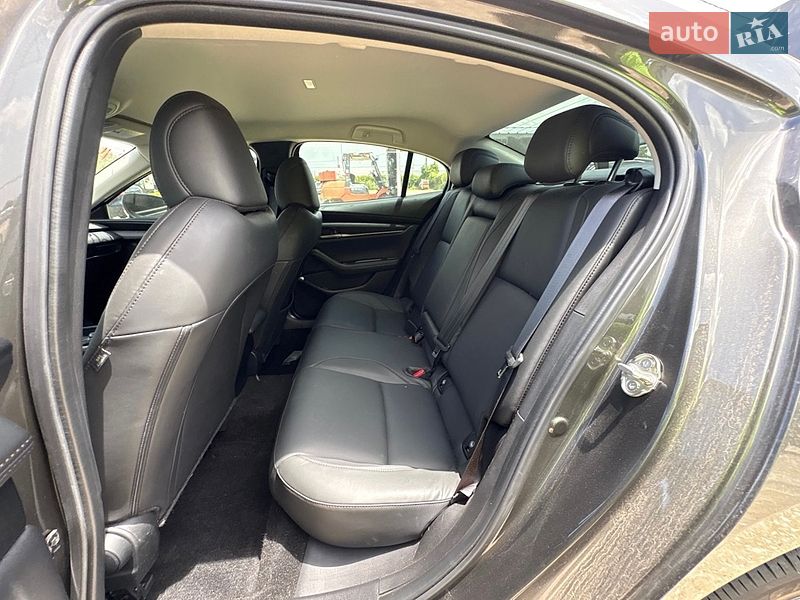Седан Mazda 3 2025 в Полтаве