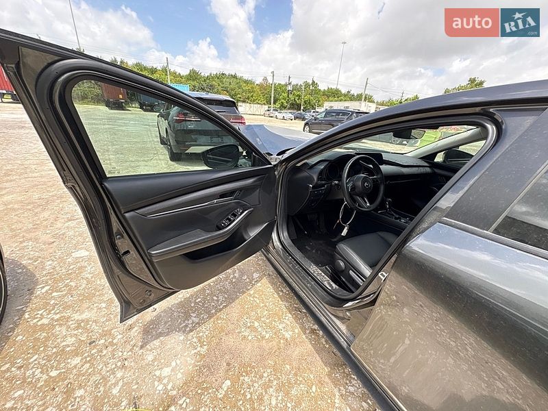 Седан Mazda 3 2025 в Полтаве