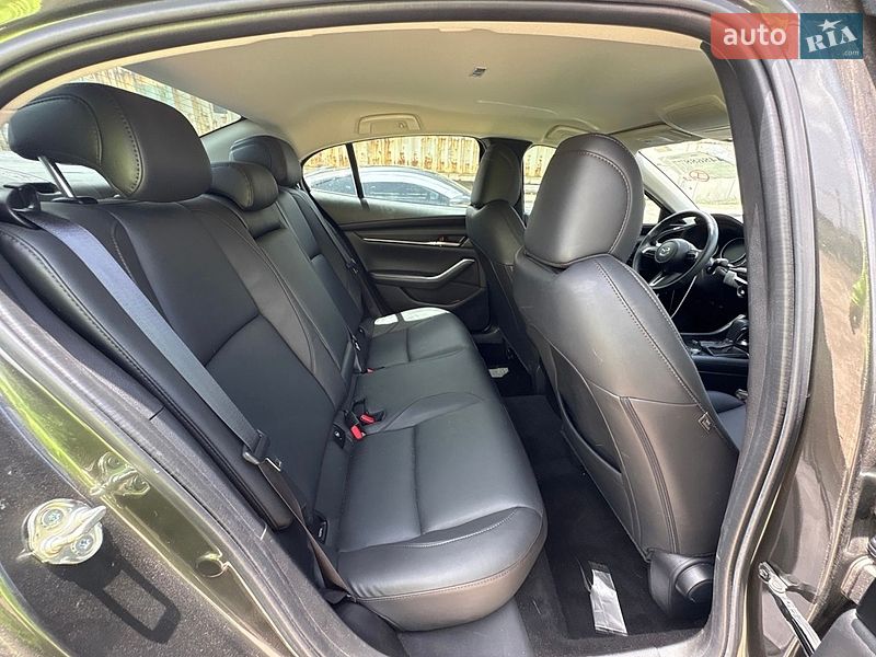 Седан Mazda 3 2025 в Полтаве