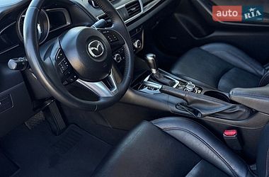 Седан Mazda 3 2014 в Стрые