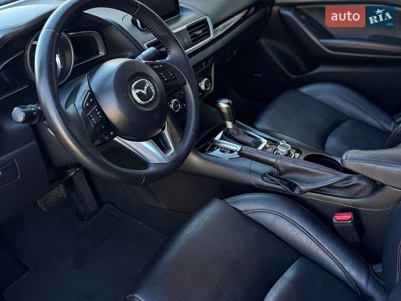 Седан Mazda 3 2014 в Стрые