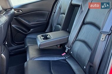 Седан Mazda 3 2014 в Стрые