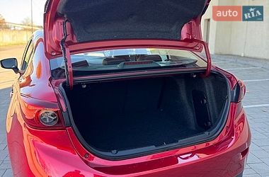 Седан Mazda 3 2014 в Стрые