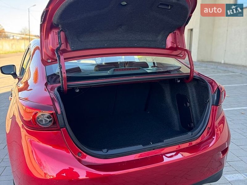 Седан Mazda 3 2014 в Стрые