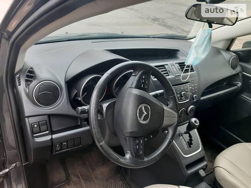 Универсал Mazda 5 2013 в Киеве