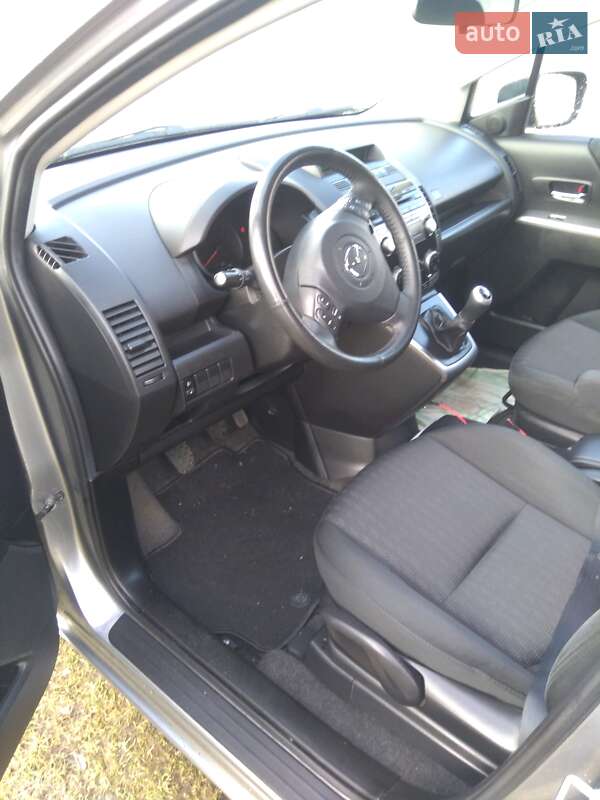 Минивэн Mazda 5 2009 в Костополе