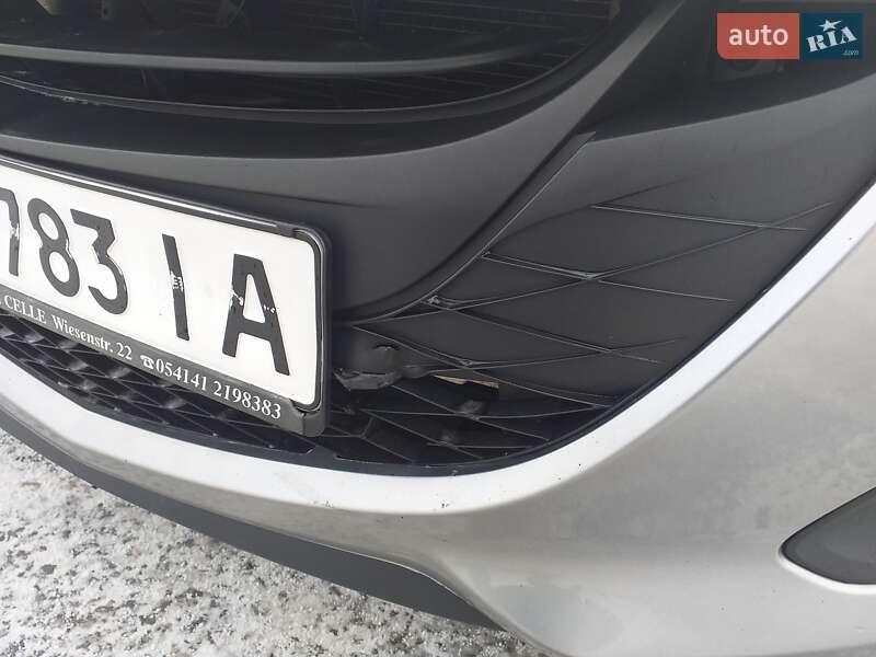 Минивэн Mazda 5 2012 в Ужгороде