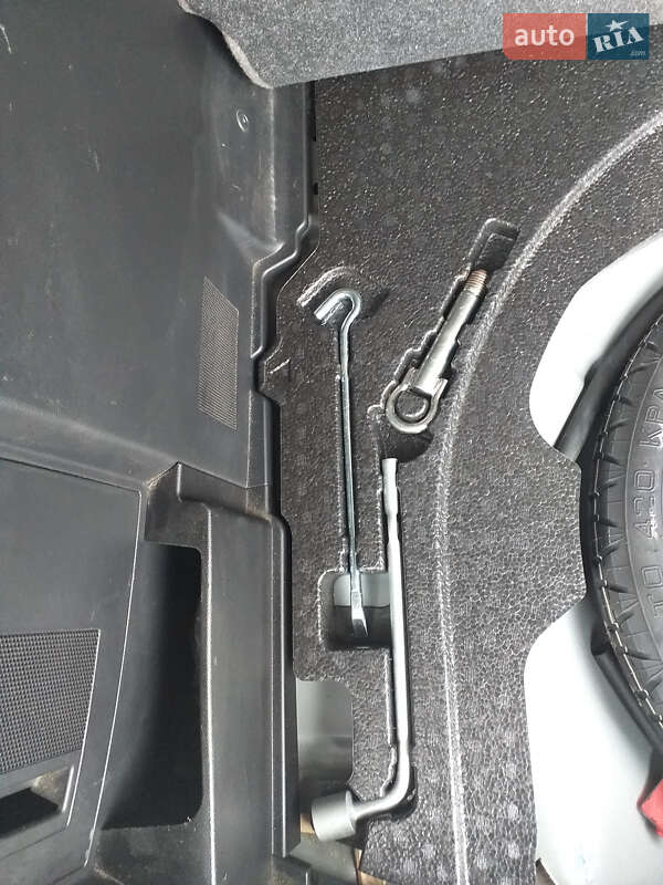 Минивэн Mazda 5 2012 в Ужгороде