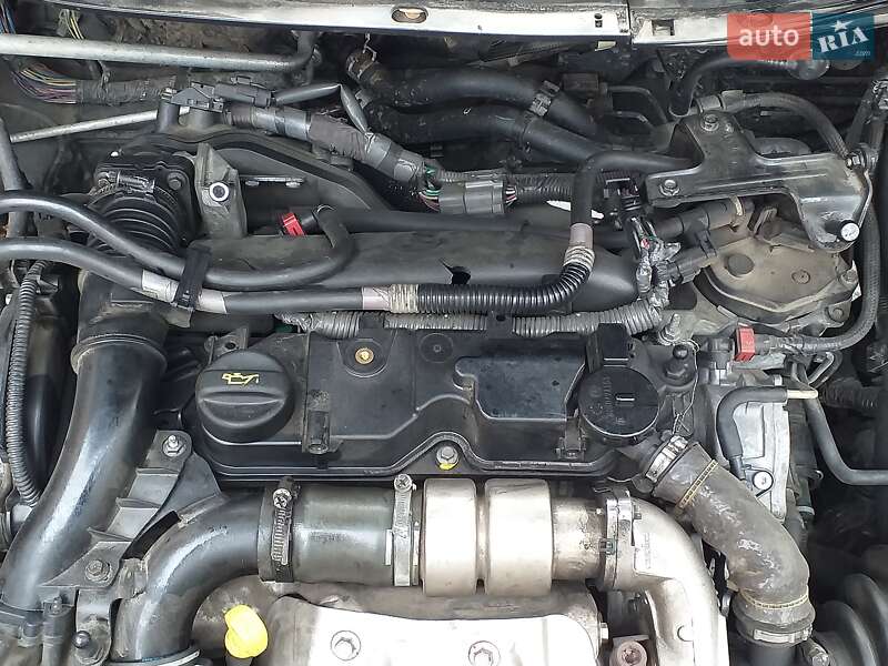 Минивэн Mazda 5 2012 в Ужгороде