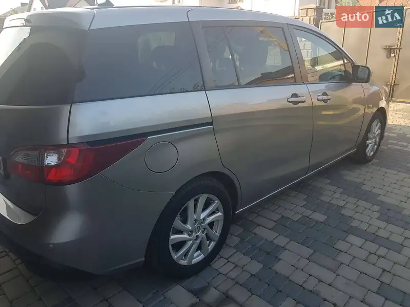 Mazda 5