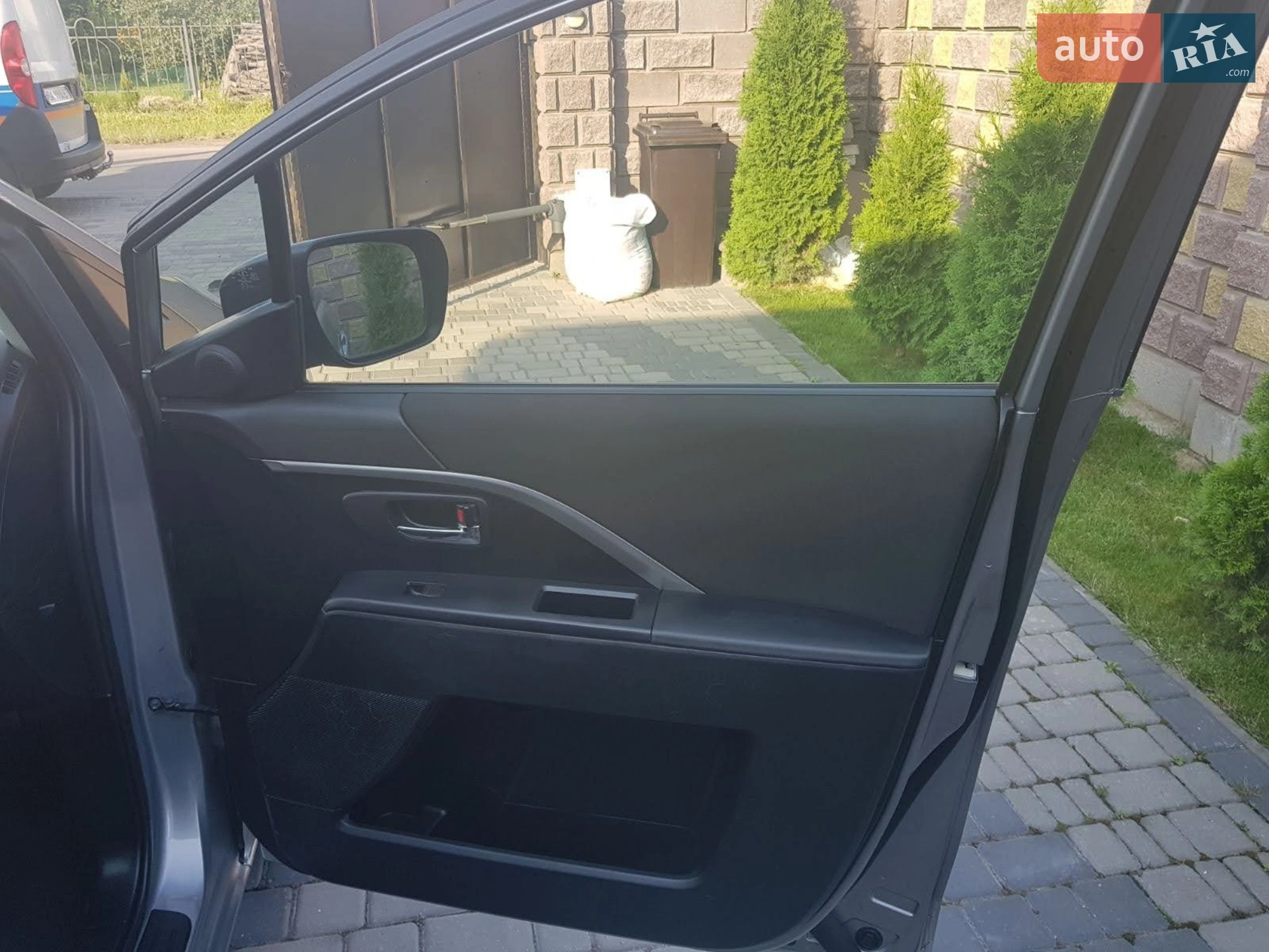 2010 Mazda 5 - мініатюра 13