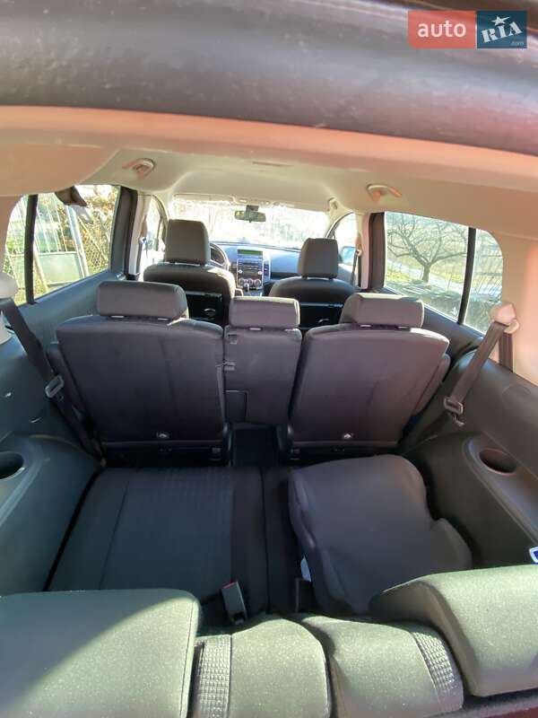 Минивэн Mazda 5 2009 в Новояворовске