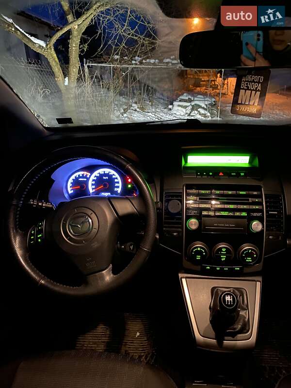 Минивэн Mazda 5 2009 в Новояворовске