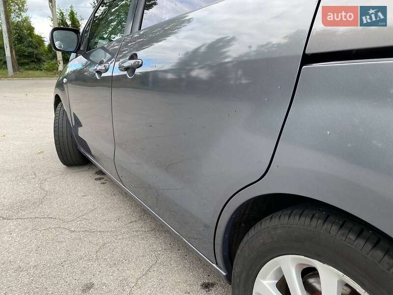 Минивэн Mazda 5 2009 в Кривом Роге