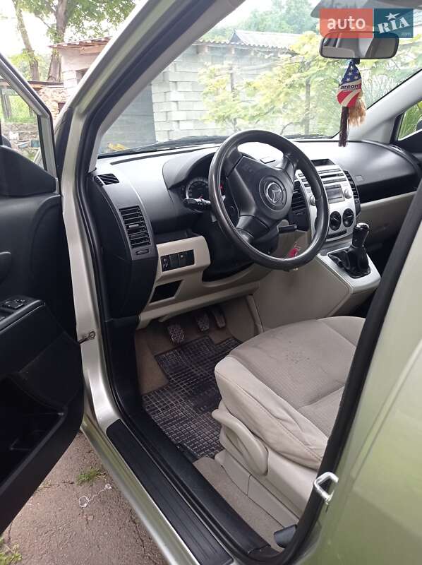 Минивэн Mazda 5 2007 в Ровно