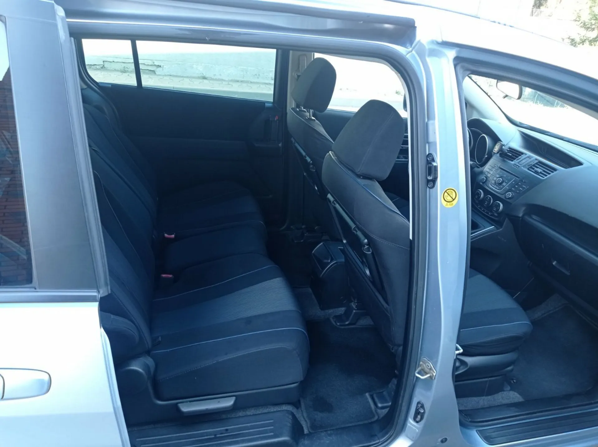 2011 Mazda 5 - мініатюра 8