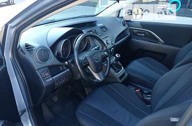 Мінівен Mazda 5 2011 в Чернівцях