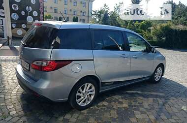 Мінівен Mazda 5 2011 в Чернівцях