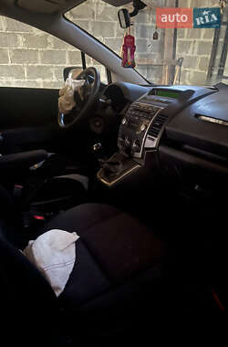 Минивэн Mazda 5 2009 в Турке
